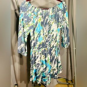 Shoulder less kind sleeve romper